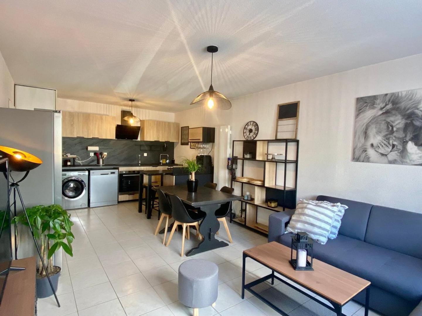La Coquille: Bright, Cozy, 3 Min From Parc Expo Appartement *